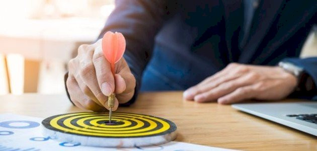 ملخص مذكرة بحث بعنوان الكفاءة الذاتية المدركة وعلاقتها بالرضا الوظيفي